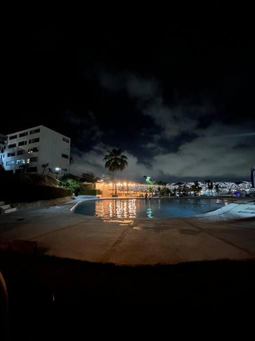 Hermoso Departamento Cerca De La Quebrada Acapulco Esterno foto